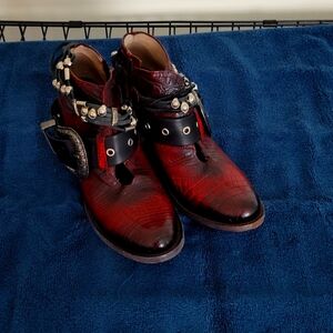 Women's ankle booties